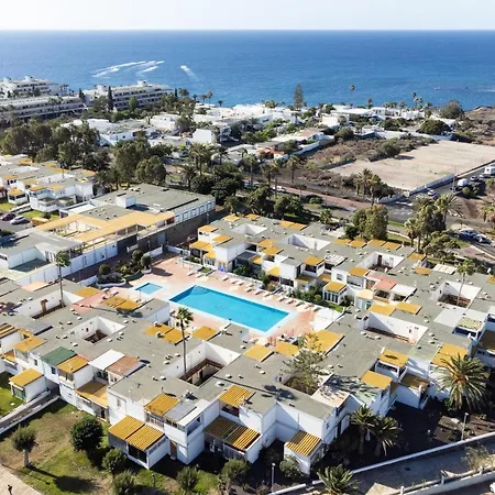 Home2book Modern & Pool Apartment *